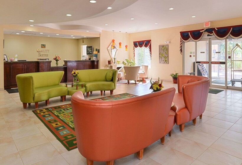 בית מלון כפרי Quality Suites