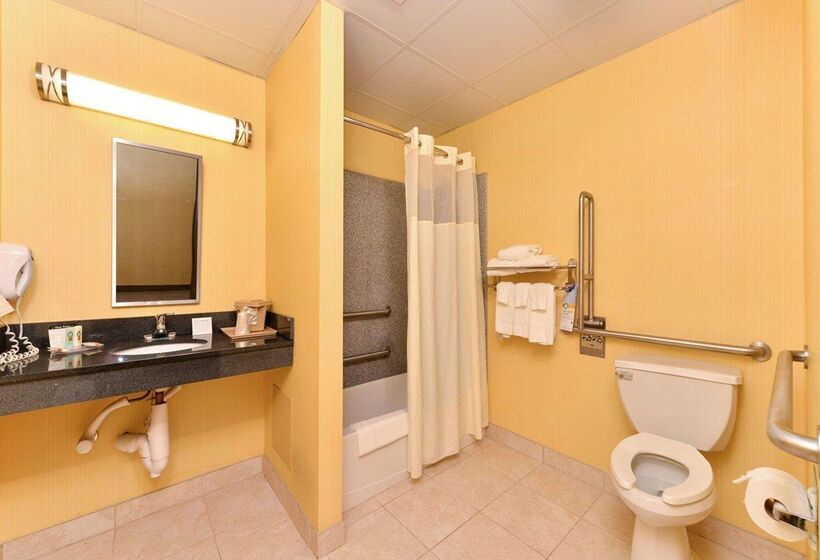 בית מלון כפרי Quality Suites