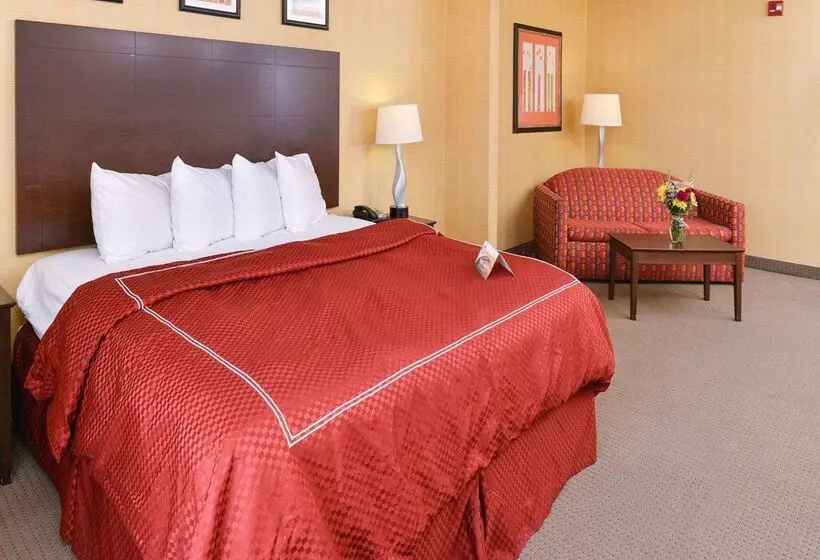 هتل Quality Suites