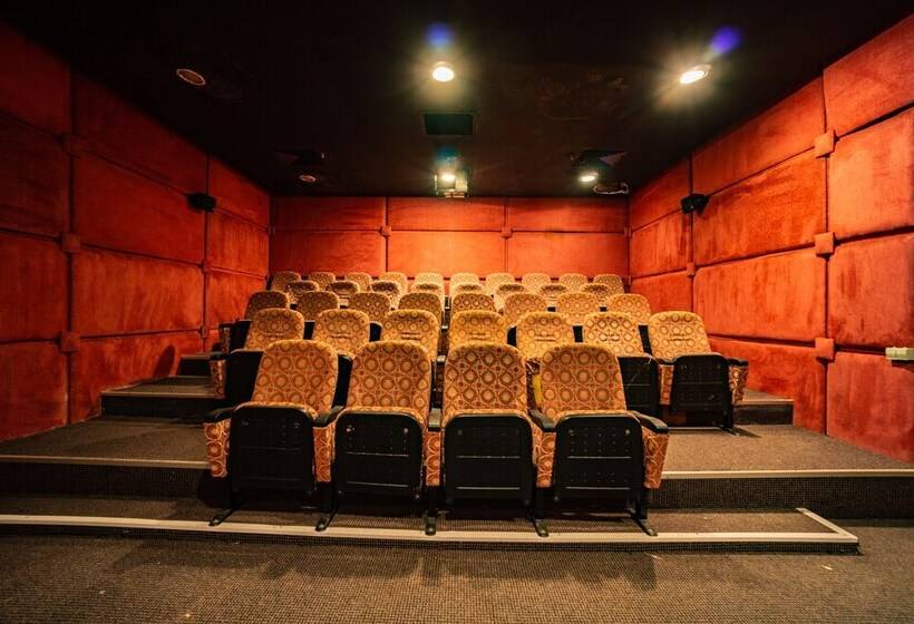 فندق Royal Atlantis Spa & Resort