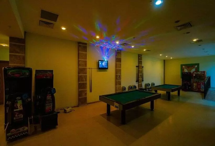 Отель Royal Atlantis Spa & Resort