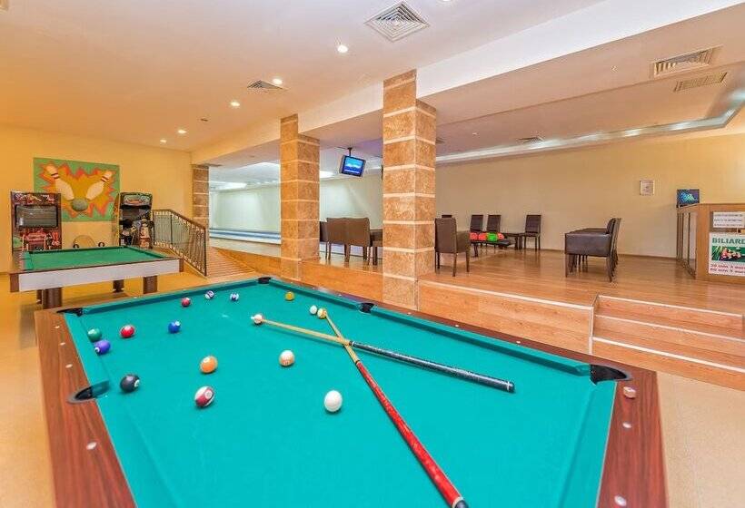 בית מלון כפרי Royal Atlantis Spa & Resort