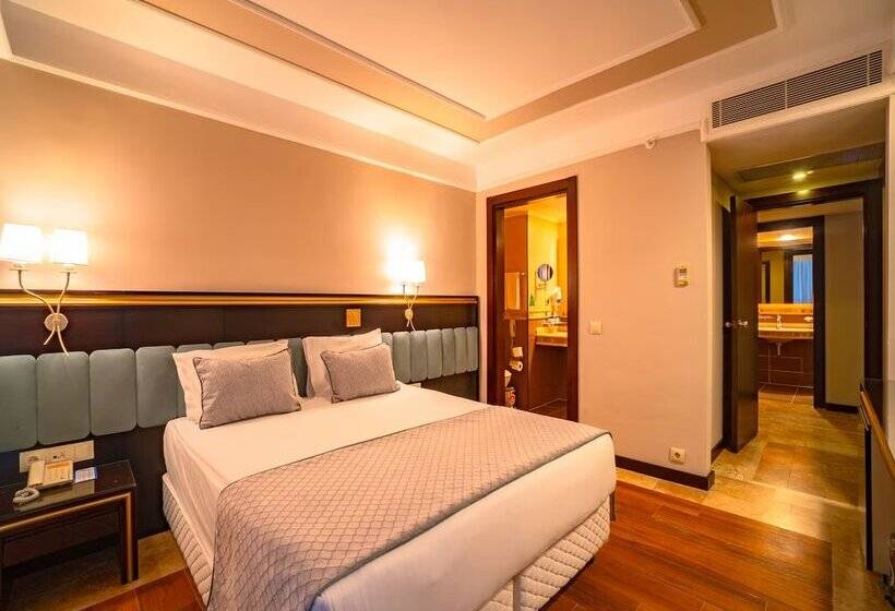 בית מלון כפרי Royal Atlantis Spa & Resort