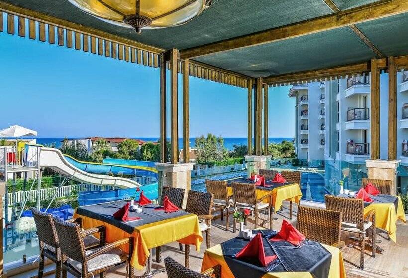 בית מלון כפרי Royal Atlantis Spa & Resort