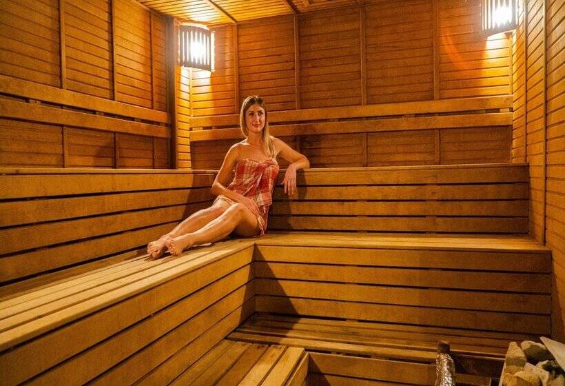 בית מלון כפרי Royal Atlantis Spa & Resort