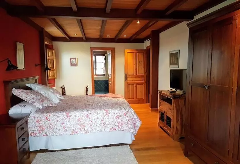 هتل روستایی Casona De Tresali