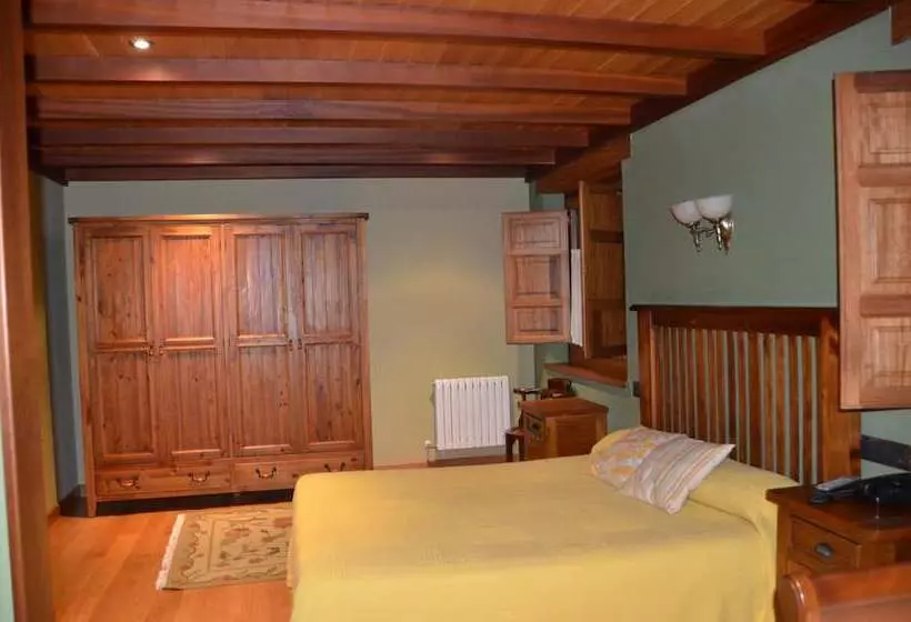 هتل روستایی Casona De Tresali