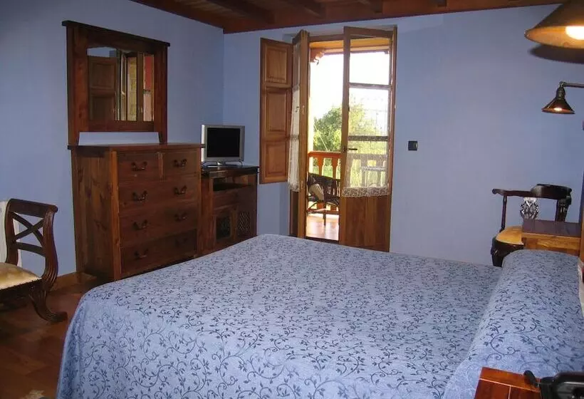 هتل روستایی Casona De Tresali