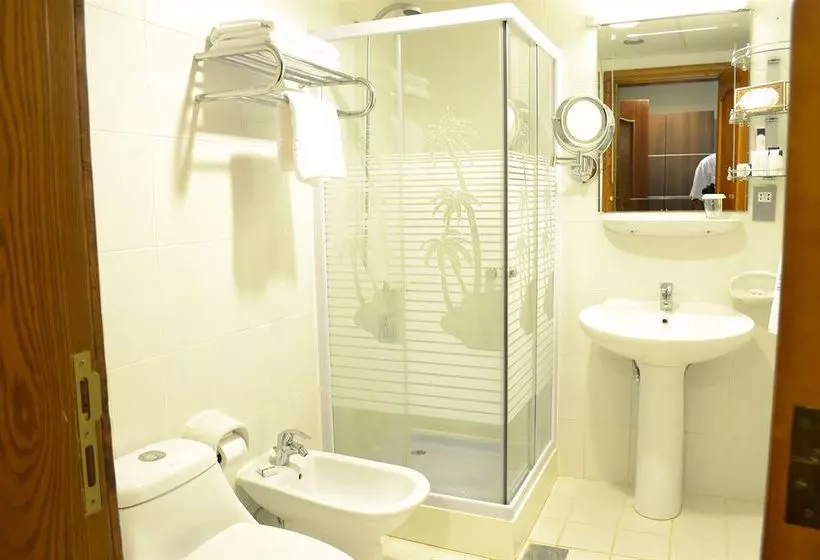 Отель Swiss-Belresort Ghantoot