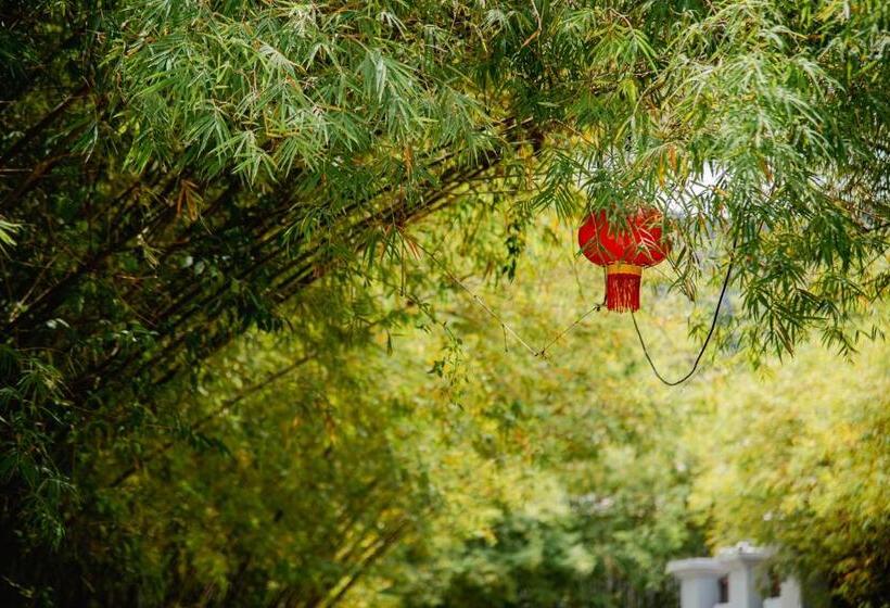 فندق The Bell Pool Villa Resort Phuket