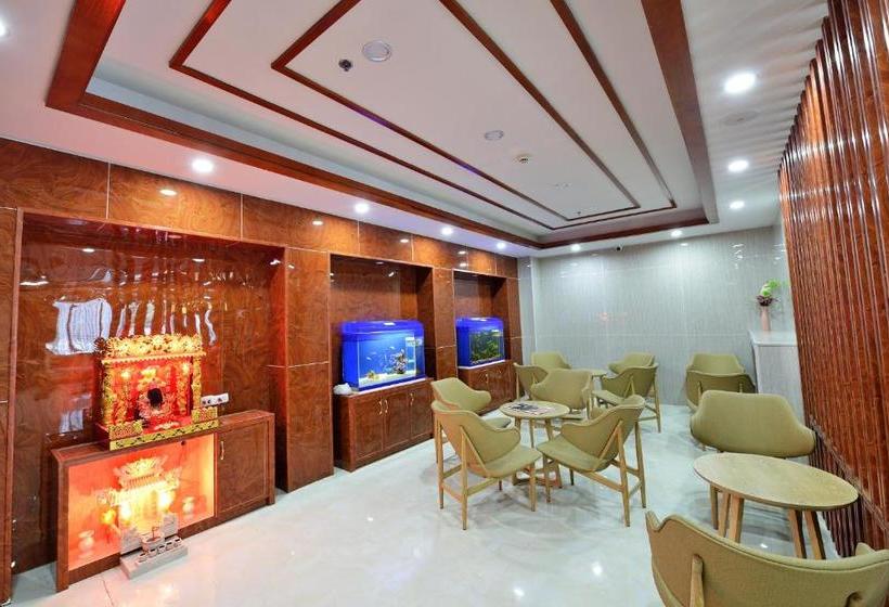 هتل The Travellers