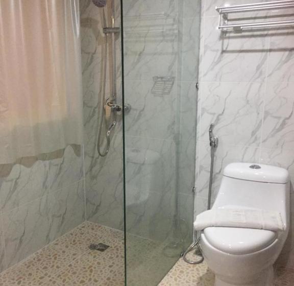 هتل The Travellers