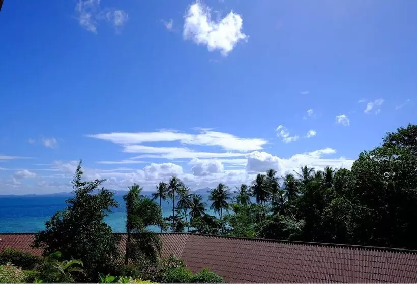 Koh Ngai Cliff Beach Resort