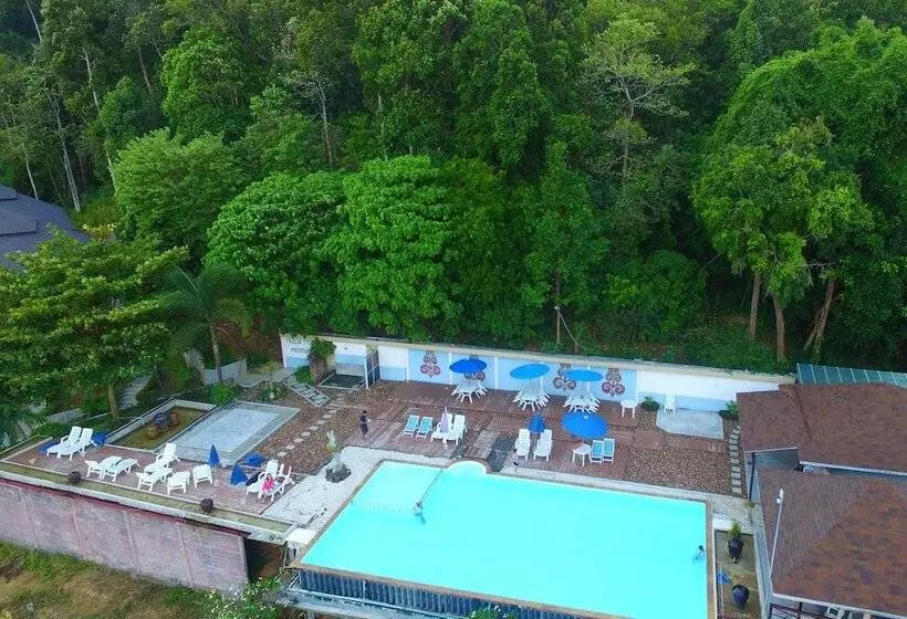 Koh Ngai Cliff Beach Resort