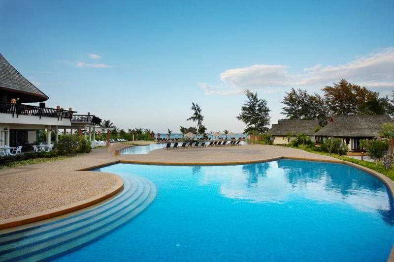 Chada Lanta Beach Resort   Sha Extra Plus