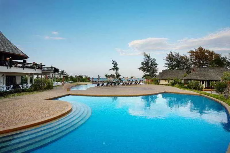 Chada Lanta Beach Resort   Sha Extra Plus