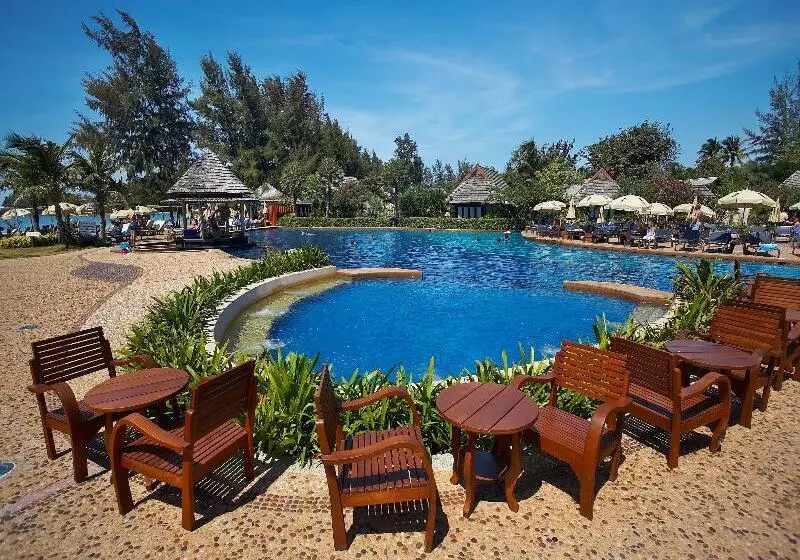 Chada Lanta Beach Resort   Sha Extra Plus