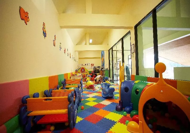 Chada Lanta Beach Resort   Sha Extra Plus