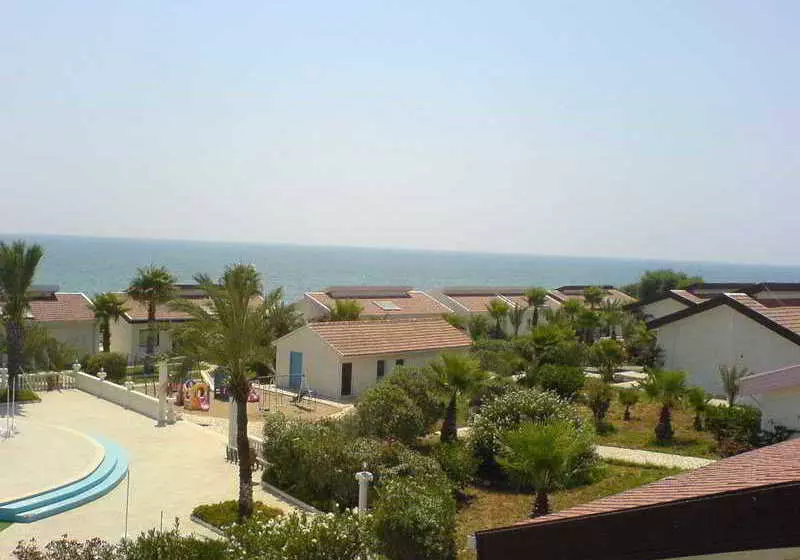 Long Beach Hotel & Villas