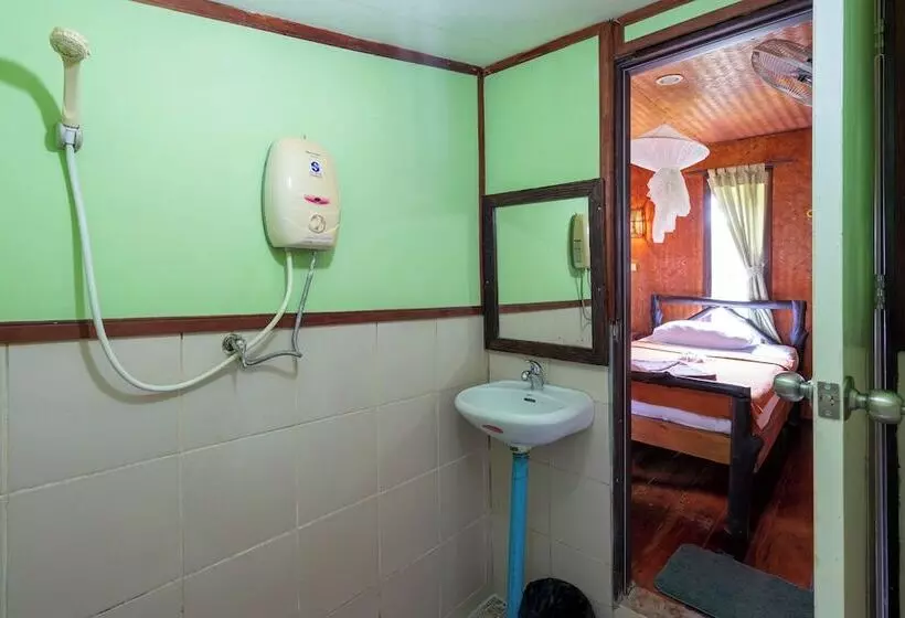 Mook Lanta Eco Resort