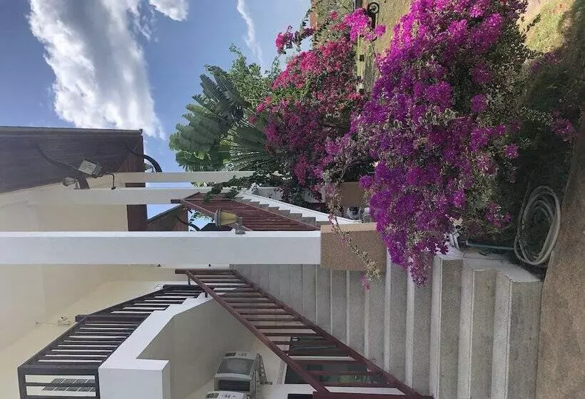 Nadivana Serviced Apartments