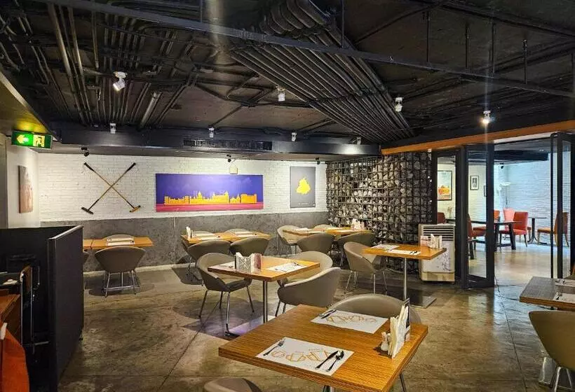 Oakwood Residence Sukhumvit 24