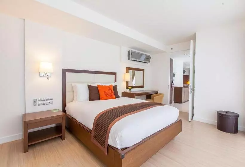 Oakwood Residence Sukhumvit 24