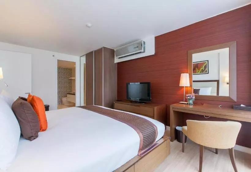 Oakwood Residence Sukhumvit 24