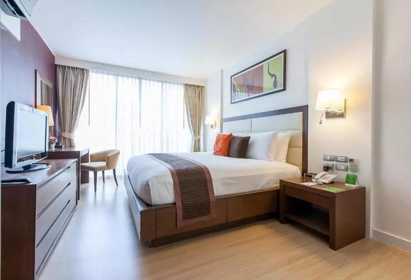 Oakwood Residence Sukhumvit 24