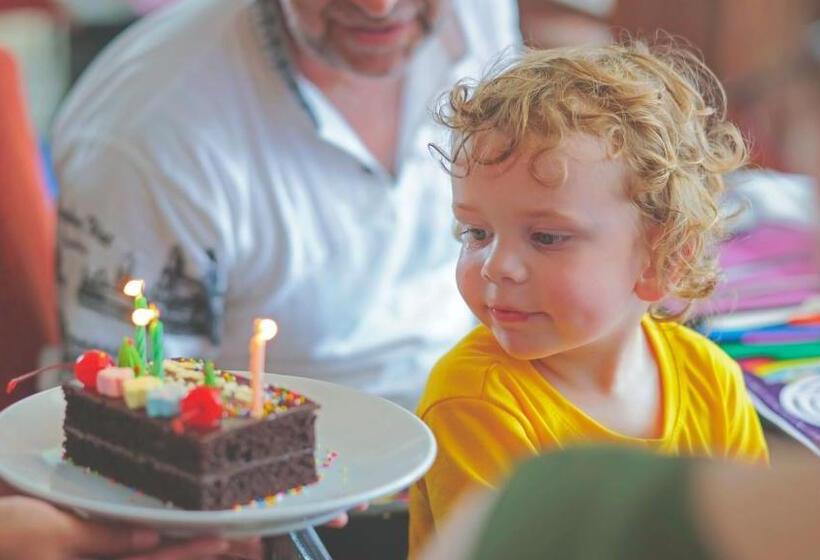 Radisson Resort And Suites Phuket