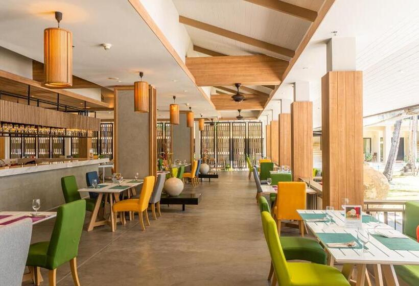 Radisson Resort And Suites Phuket