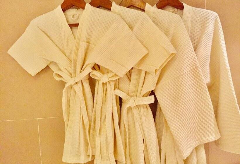 Radisson Resort And Suites Phuket