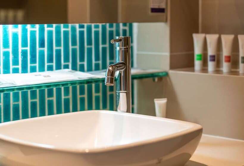 Radisson Resort And Suites Phuket