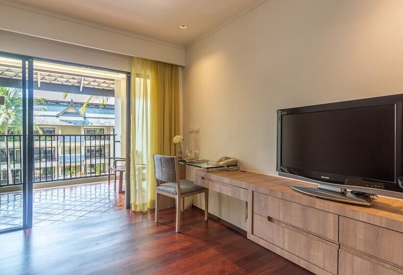 Radisson Resort And Suites Phuket