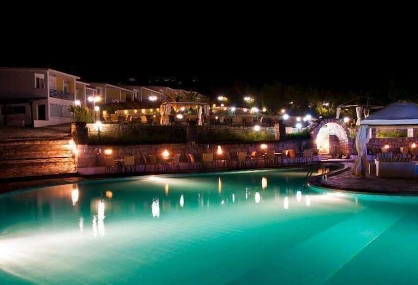 منتجع Lassion Golden Bay