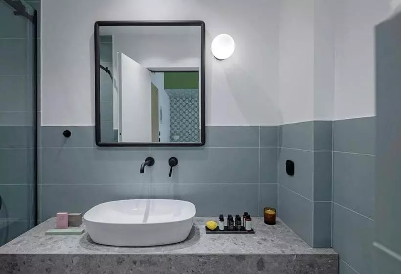 Acro Urban Suites