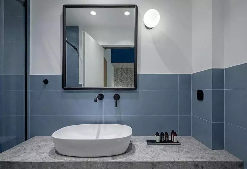 Acro Urban Suites