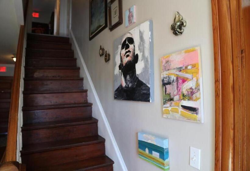 민박 The John Randall House