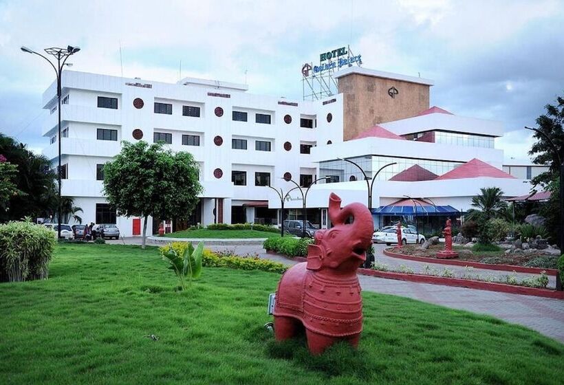 Hotel Dfront Golden Palace