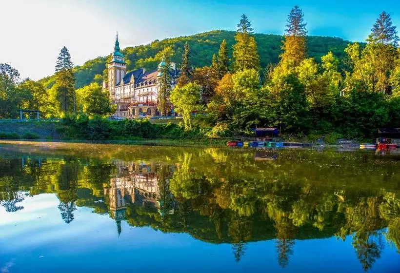 Hotelli Palota Lillafured