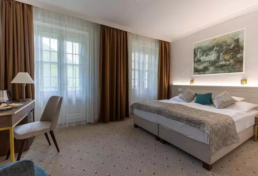 Hotelli Palota Lillafured