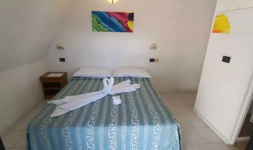هتل Vela Azzurra