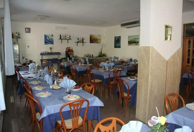 هتل Vela Azzurra