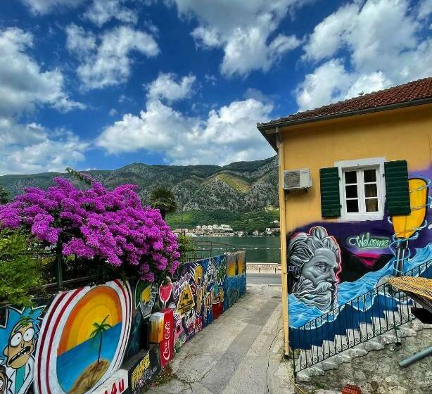 Montenegro Hostel 4u