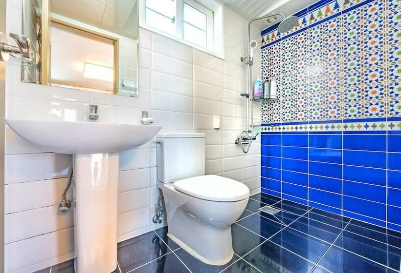 Namhae Alhambra Pension