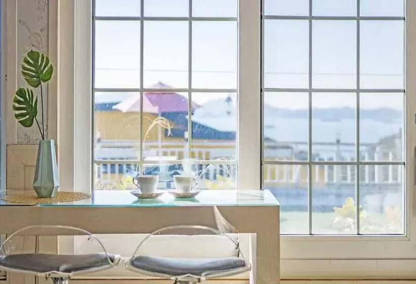 Namhae Alhambra Pension