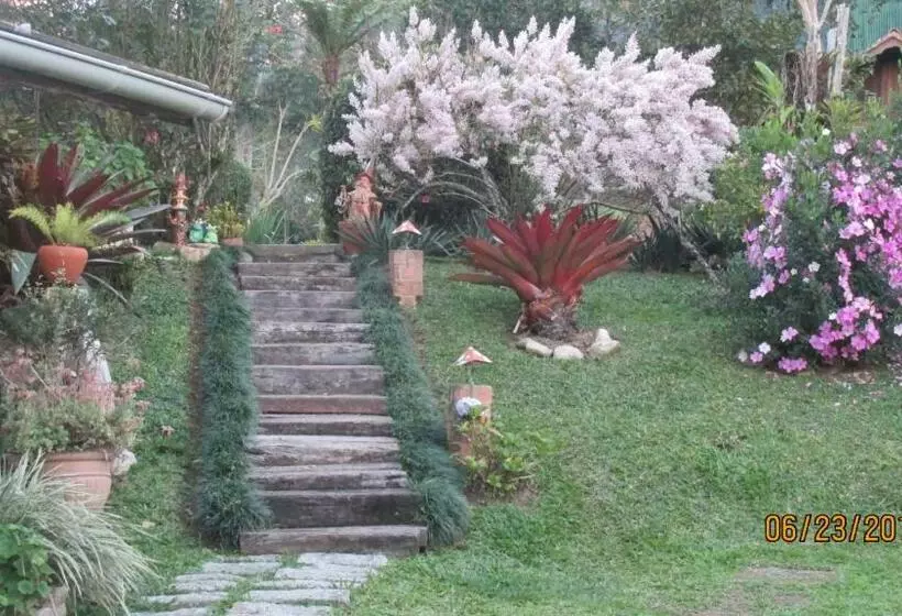 پانسیون Chalé Dos Gnomos