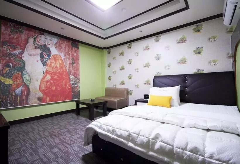 مُتل Changwon Sangnamdong Jj