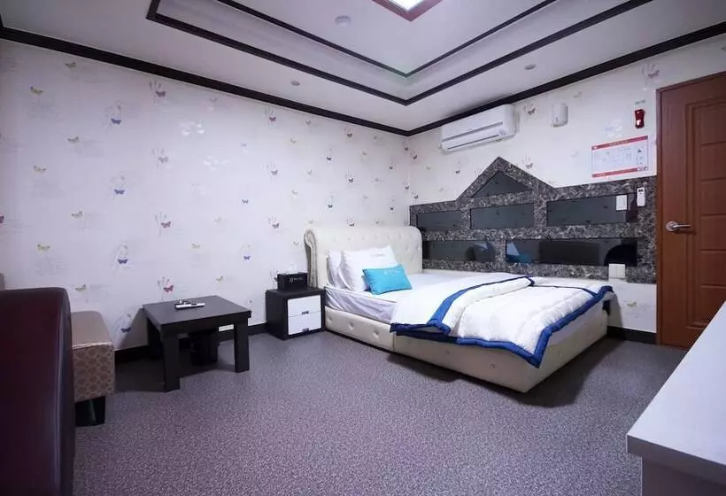 مُتل Changwon Sangnamdong Jj