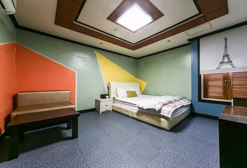 مُتل Changwon Sangnamdong Jj